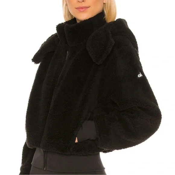 ALO Yoga | Jackets & Coats | Alo Yoga Foxy Sherpa Jacket Size Xs
